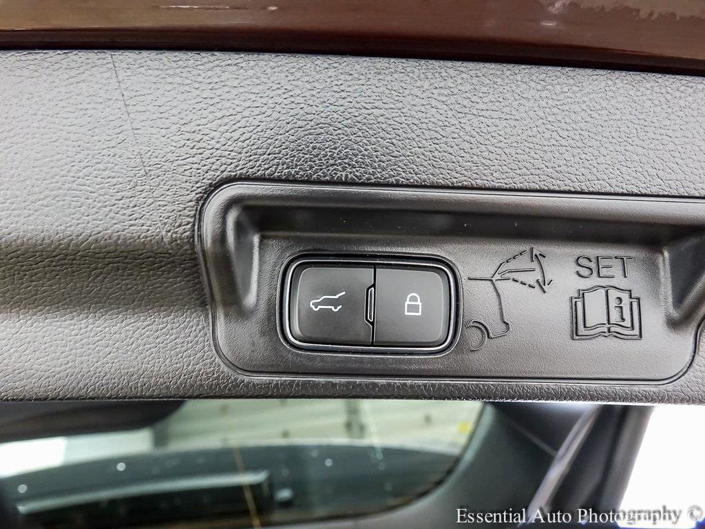 Certified 2022 Ford Explorer XLT w/ Equipment Group 202A image 24