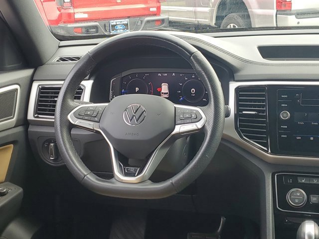 Used 2023 Volkswagen Atlas Cross Sport SEL image 21