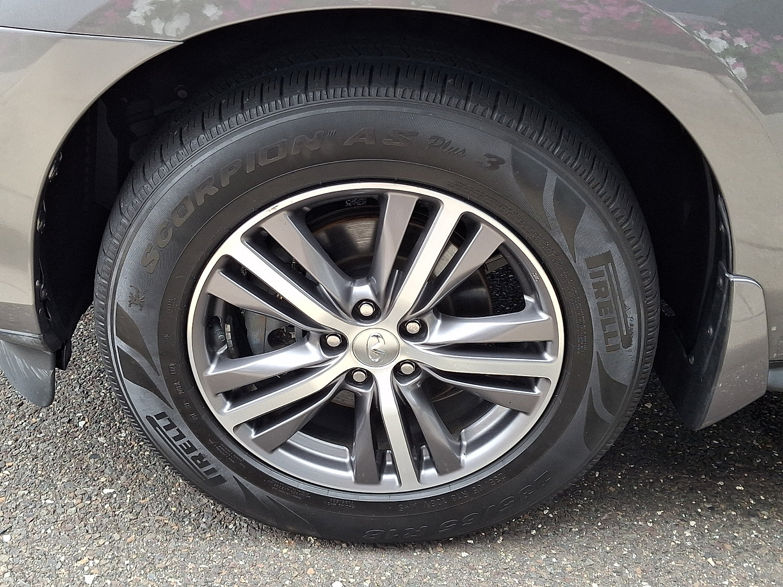 Used 2019 INFINITI QX60 Luxe w/ Essential Package AWD/4WD image 10