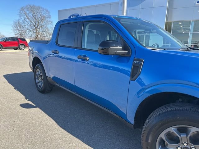 Certified 2025 Ford Maverick XLT w/ XLT Luxury Package image 7