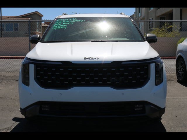 Used 2025 Kia Carnival SX Prestige FWD image 3