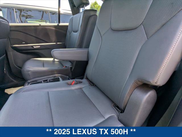 Used 2025 Lexus TX 500h AWD w/ Technology Package image 21