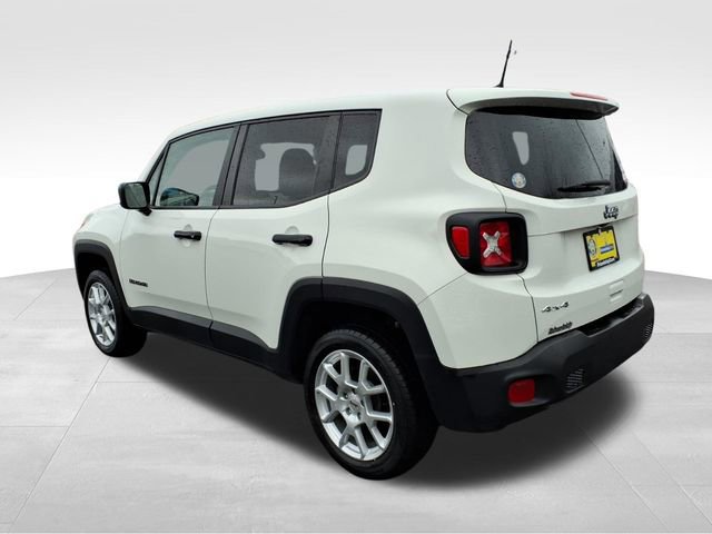Used 2023 Jeep Renegade Latitude image 4