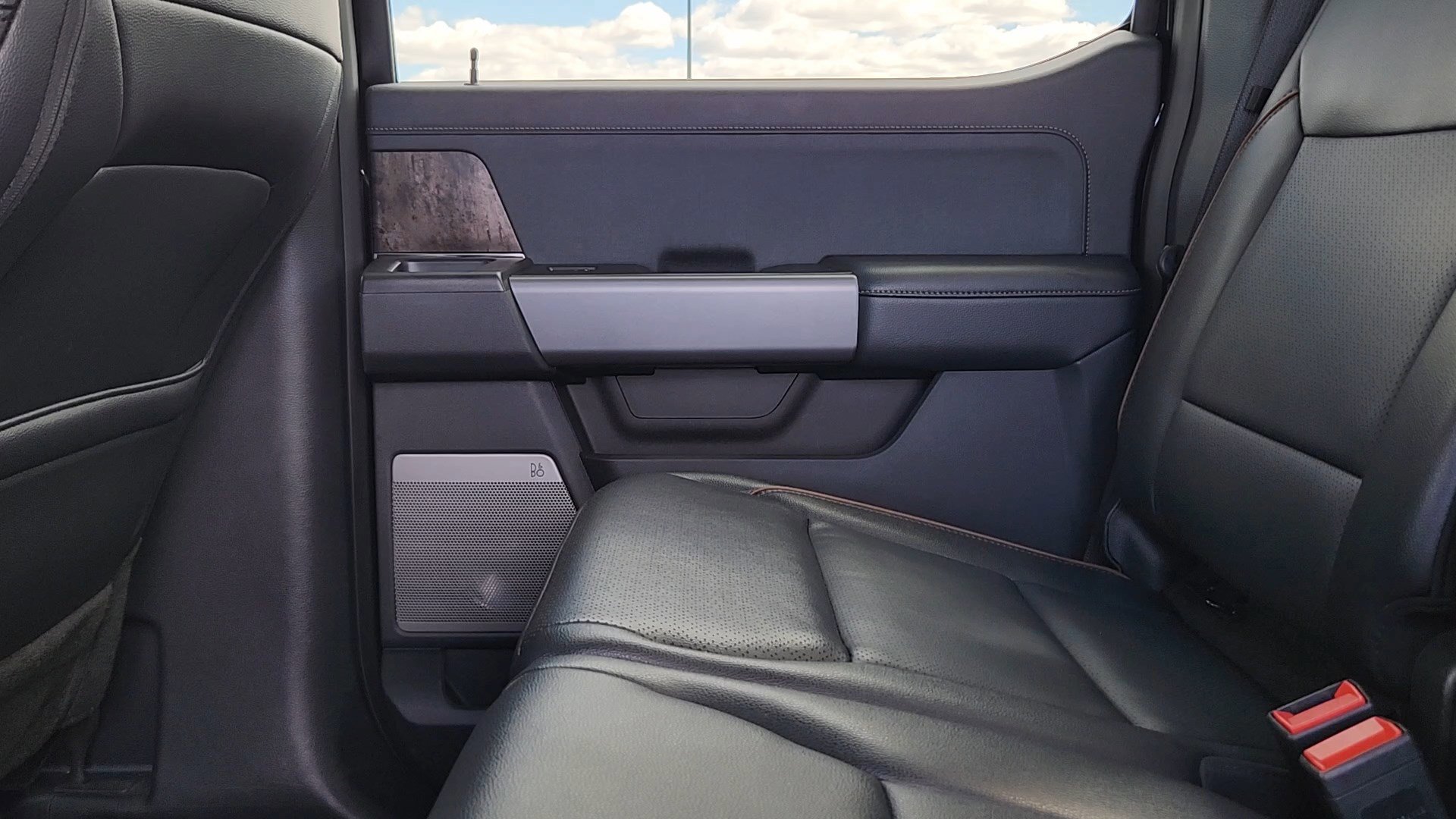 Certified 2025 Ford F250 Lariat image 16