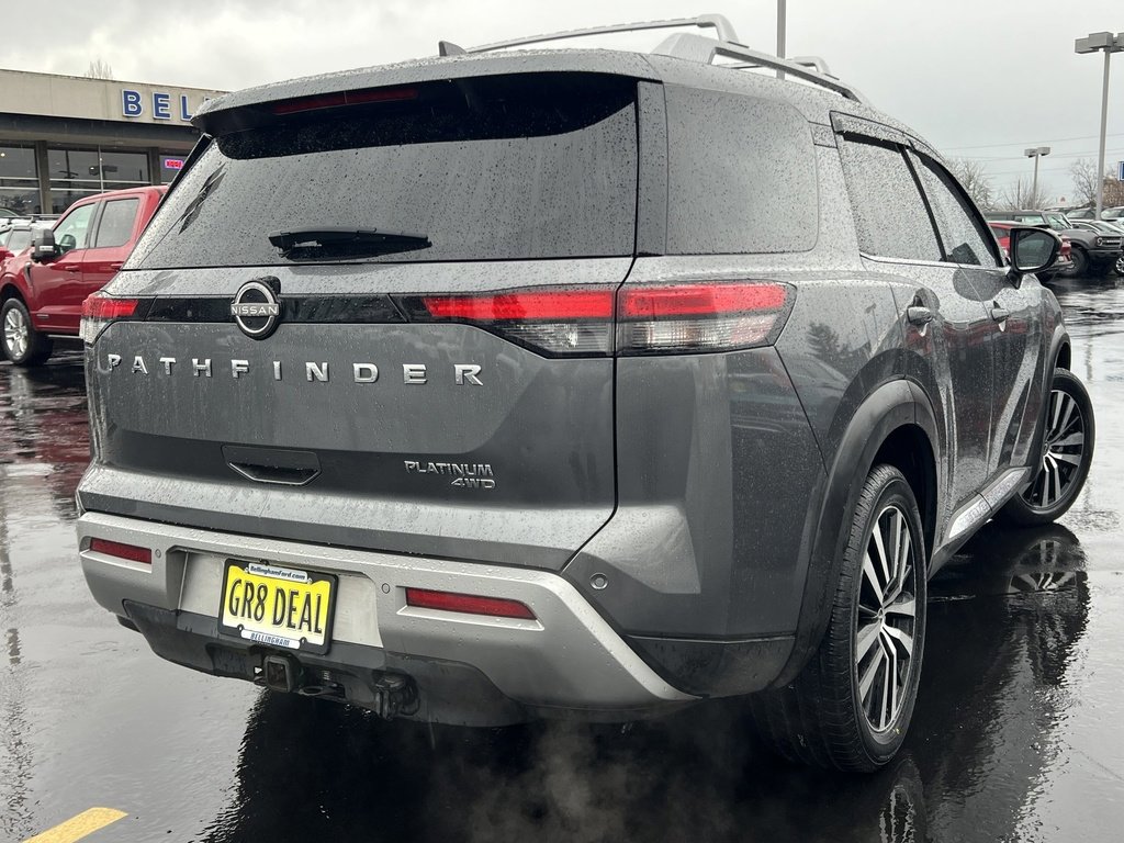 Used 2023 Nissan Pathfinder Platinum image 3