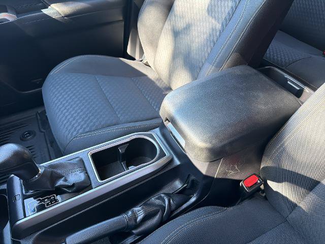 Used 2021 Toyota Tacoma SR5 w/ Trail Edition AWD/4WD image 30