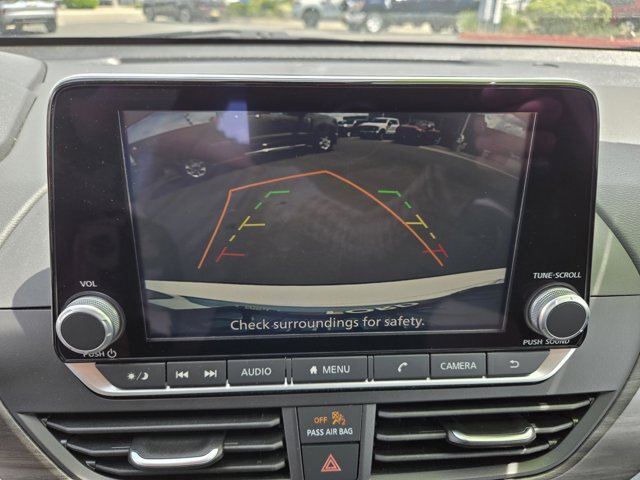 Used 2025 Nissan Altima 2.5 SV FWD image 24