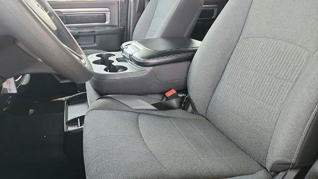 Used 2024 RAM 1500 Warlock RWD image 11