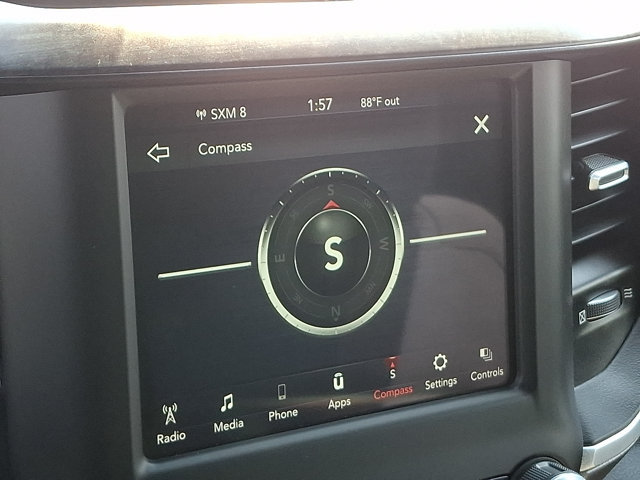 Used 2021 RAM 1500 4x4 Crew Cab image 32
