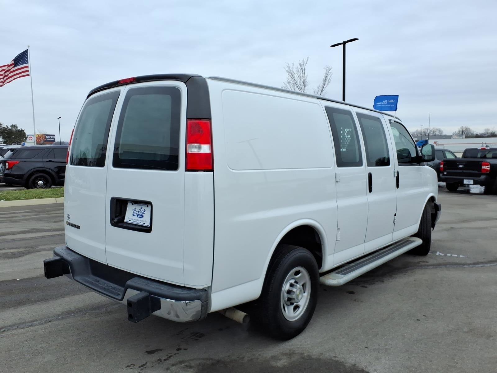Used 2024 Chevrolet Express 2500 w/ Driver Convenience Package image 5