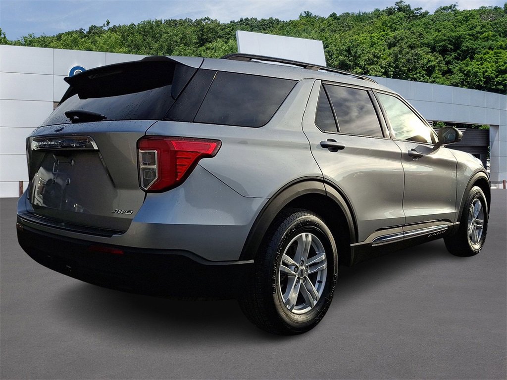 Certified 2022 Ford Explorer XLT w/ Class IV Trailer Tow Package image 6