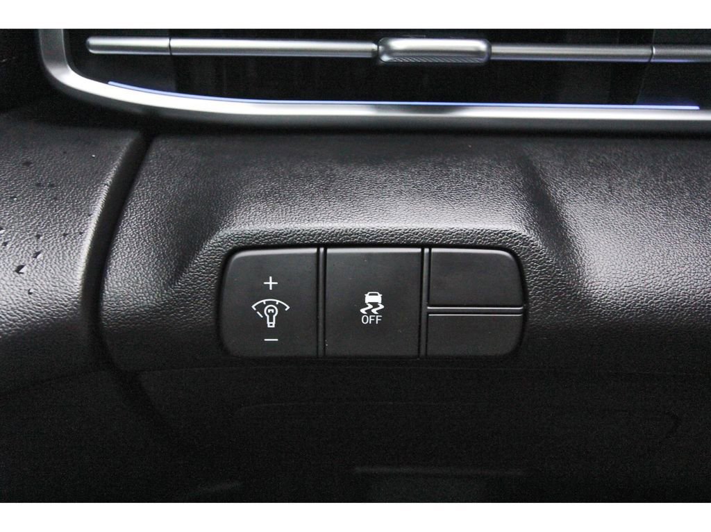 Used 2024 Hyundai Elantra SEL image 20