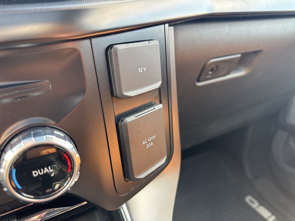 Certified 2023 Ford F150 Platinum w/ Equipment Group 701A High image 35