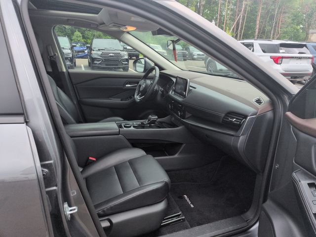 Used 2022 Nissan Rogue SV w/ SV Premium Package AWD/4WD image 15