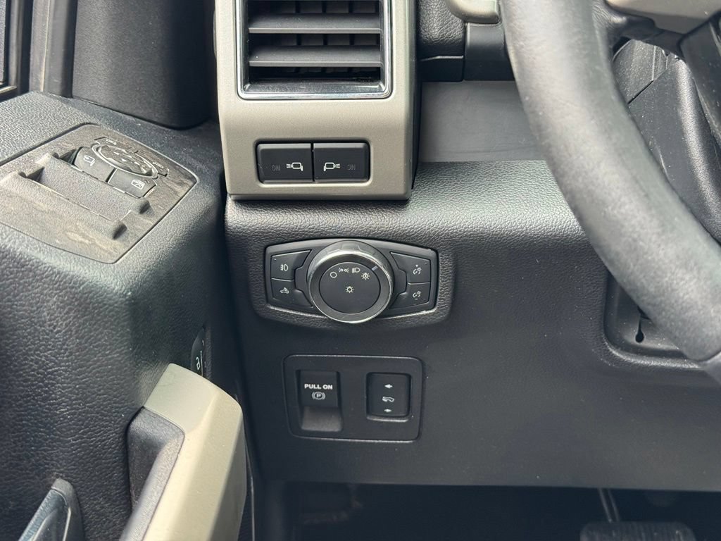 Certified 2018 Ford F150 Lariat AWD/4WD image 34