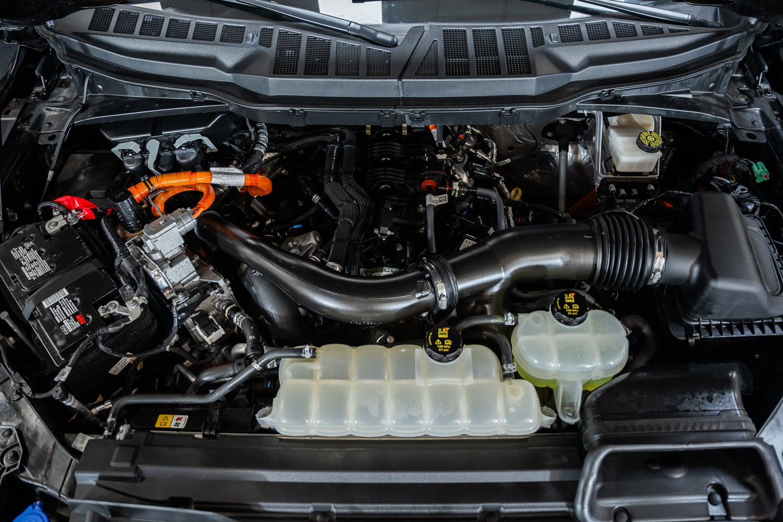 Certified 2024 Ford F150 Lariat AWD/4WD image 15