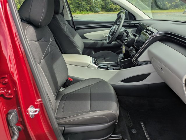 Used 2024 Hyundai Tucson SE image 33