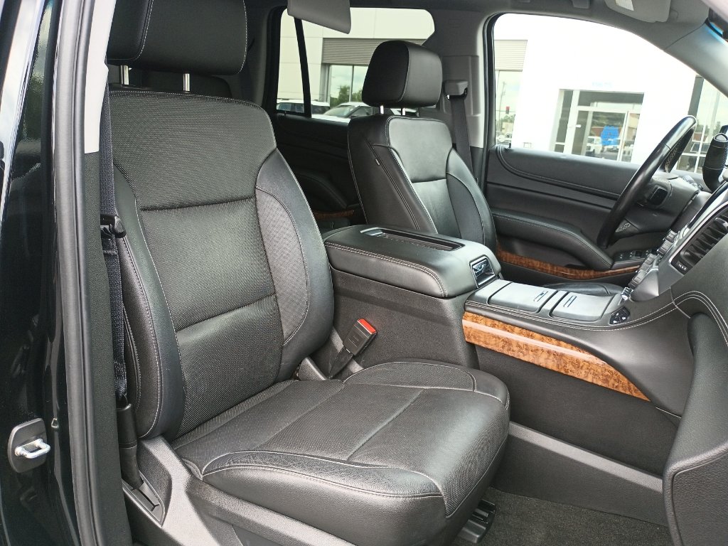 Used 2018 Chevrolet Tahoe Premier AWD/4WD image 38