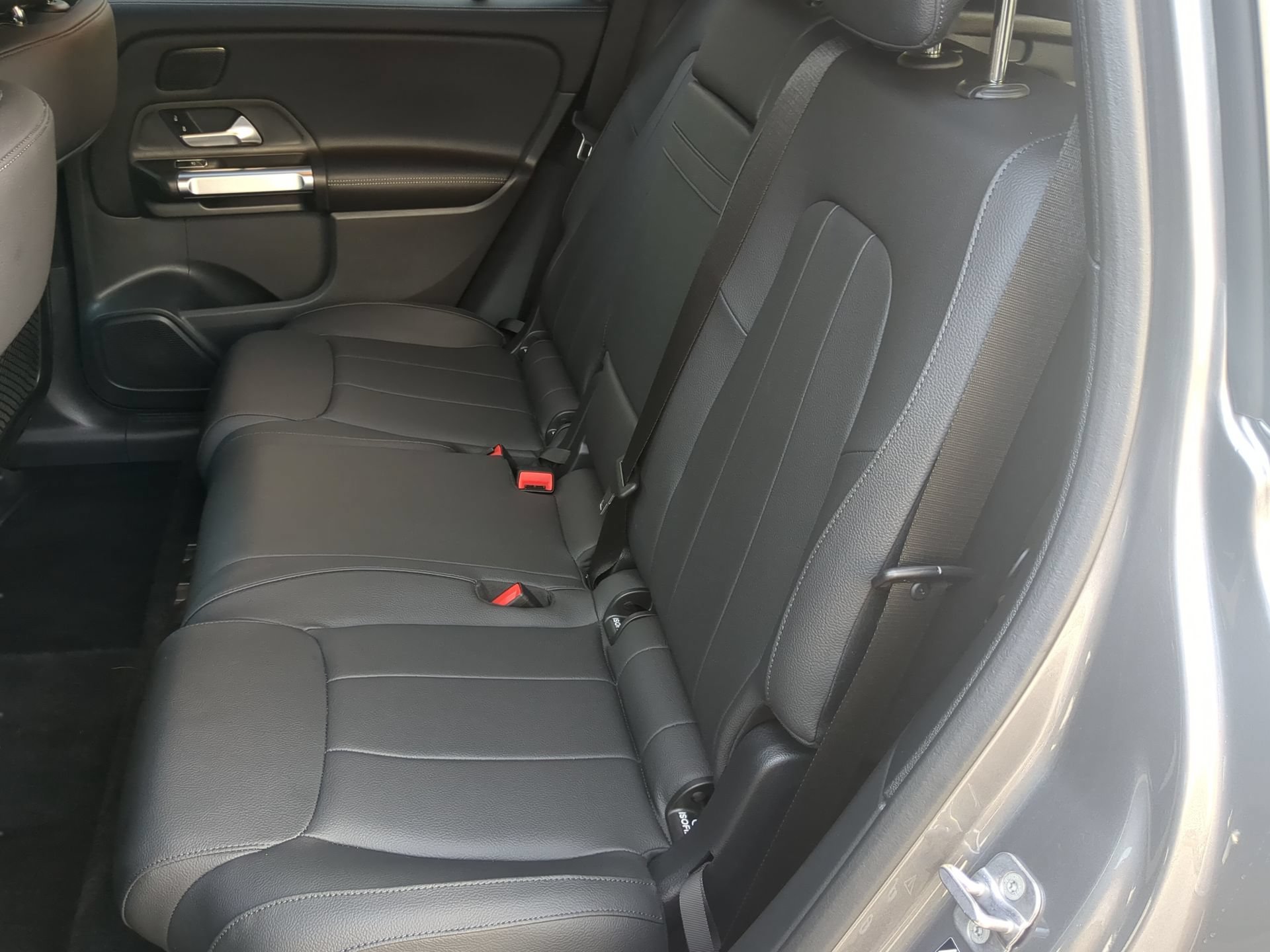 Used 2026 Mercedes-Benz GLB 250 w/ Exclusive Package image 54