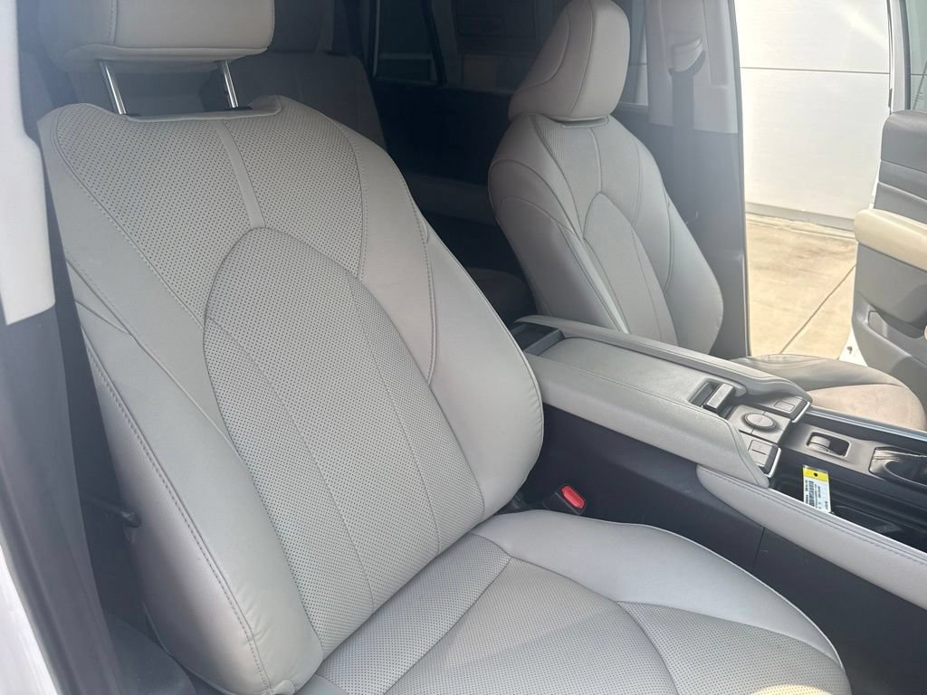Used 2024 Toyota Grand Highlander FWD image 33