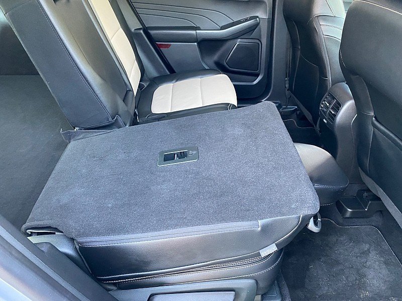 Certified 2022 Ford Escape Titanium w/ Titanium Elite Package AWD/4WD image 43