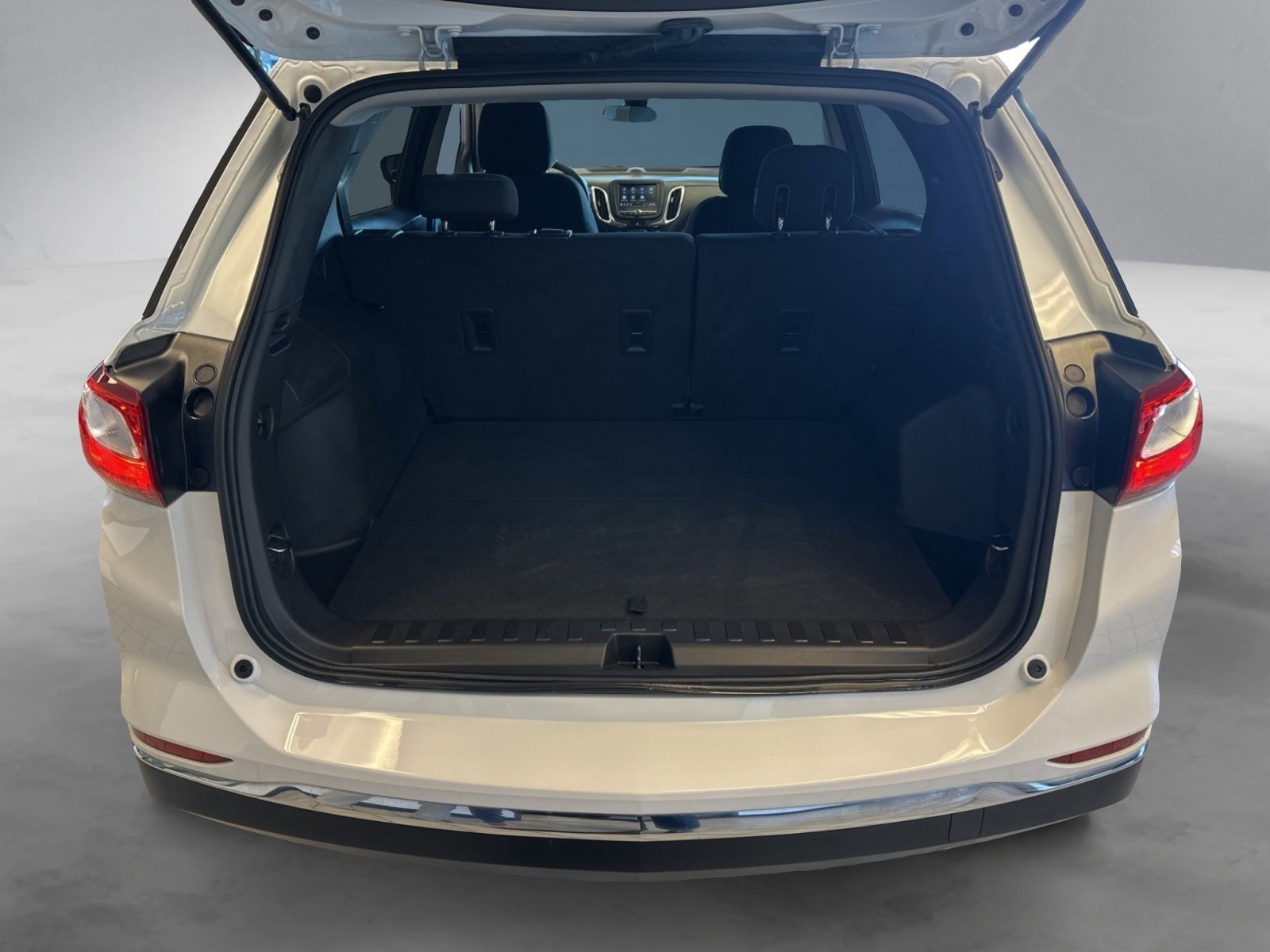 Used 2020 Chevrolet Equinox LT image 23