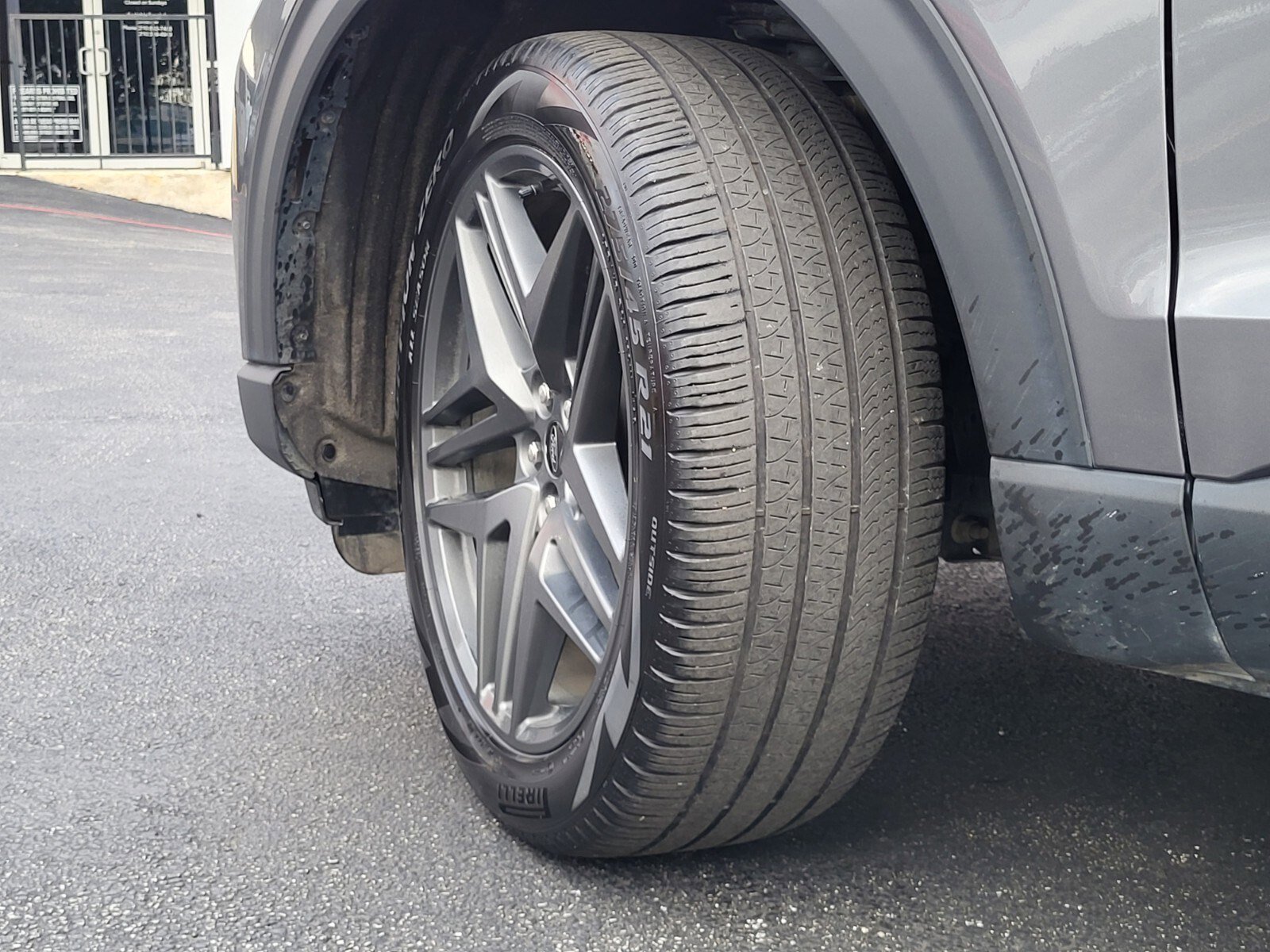 Certified 2025 Ford Explorer ST-Line w/ ST-Line Street Pack AWD/4WD image 35