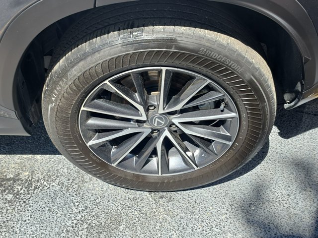 Used 2024 Lexus NX 250 FWD w/ Towing Package (2000 Lbs) image 5