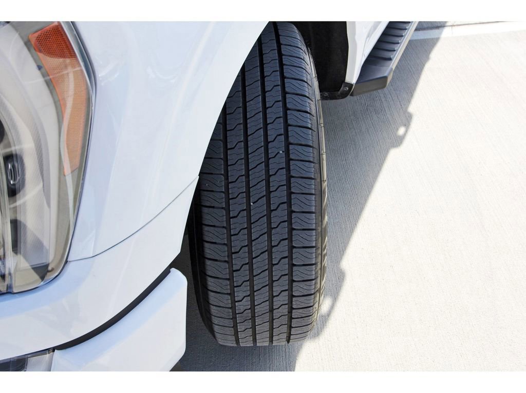 Certified 2022 Ford F150 Lariat w/ Equipment Group 502A High image 26