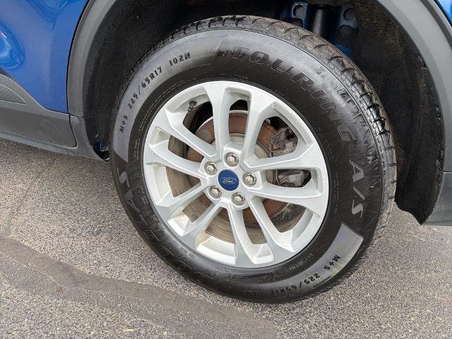 Certified 2022 Ford Escape SE w/ Cold Weather Package AWD/4WD image 6