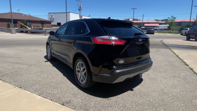 Certified 2024 Ford Edge SEL w/ Convenience Package AWD/4WD image 8