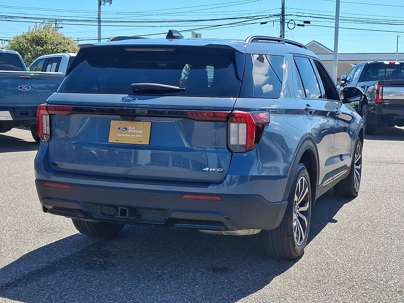 Certified 2025 Ford Explorer ST-Line AWD/4WD image 7