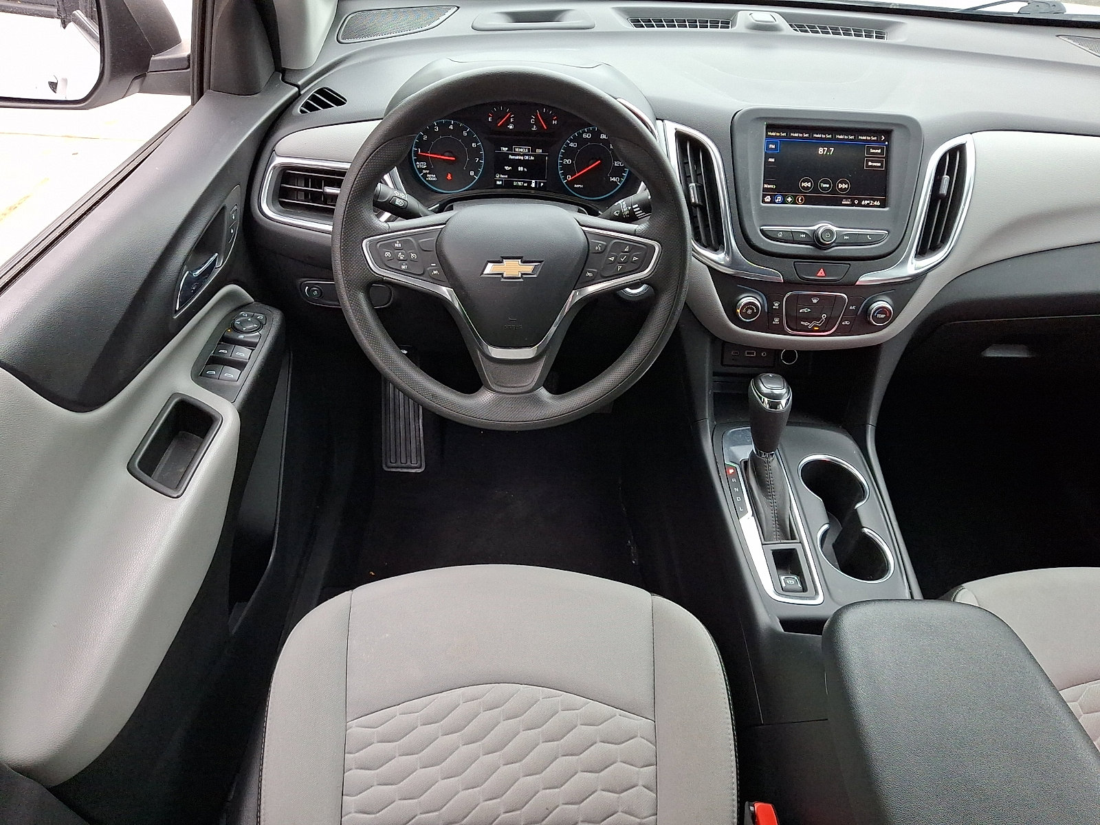 Used 2021 Chevrolet Equinox LS w/ LS Convenience Package FWD image 13