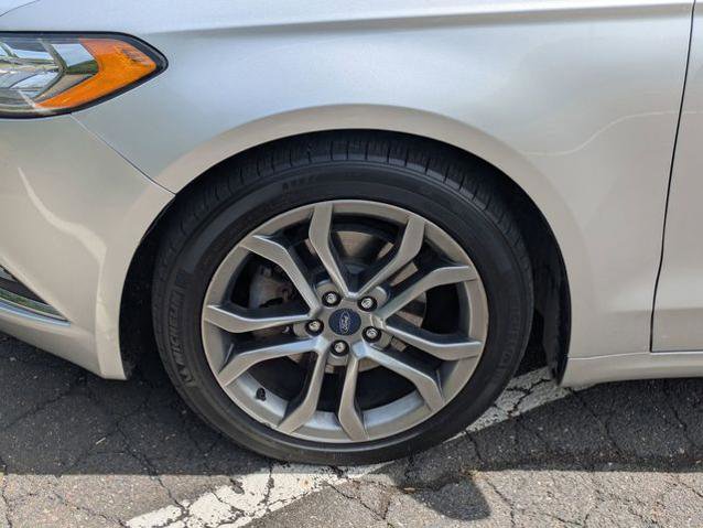 Certified 2017 Ford Fusion SE w/ Equipment Group 201A AWD/4WD image 10