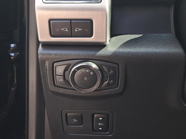 Certified 2021 Ford F250 Platinum w/ FX4 Off-Road Package image 25