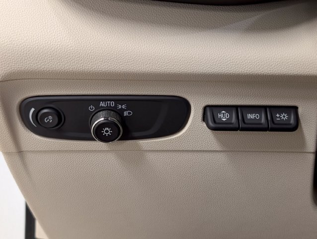 Used 2023 Buick Envision Avenir FWD image 11
