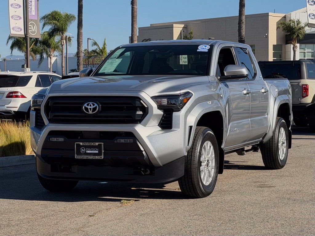 Used 2026 Toyota Tacoma SR5 AWD/4WD image 4