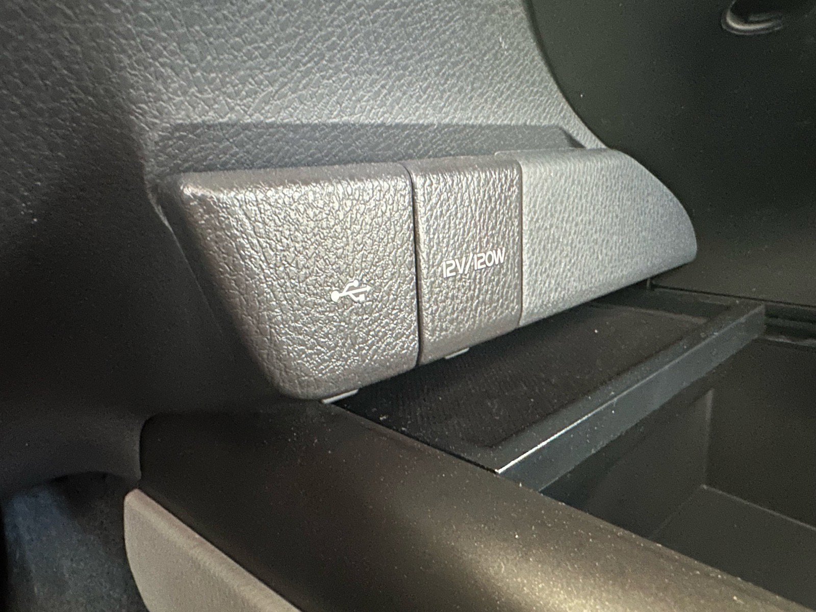 Used 2023 Toyota Camry SE w/ Convenience Package image 37