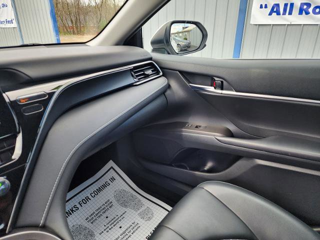 Used 2021 Toyota Camry SE FWD image 17