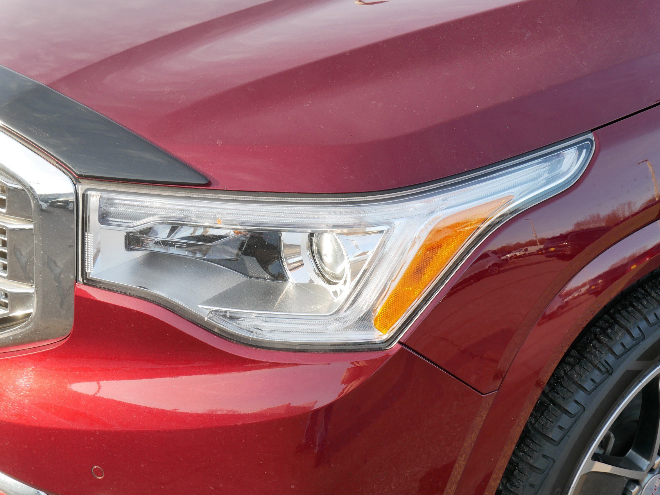 Used 2018 GMC Acadia Denali image 16