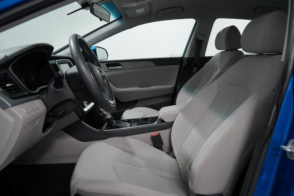 Used 2018 Hyundai Sonata SE FWD image 14