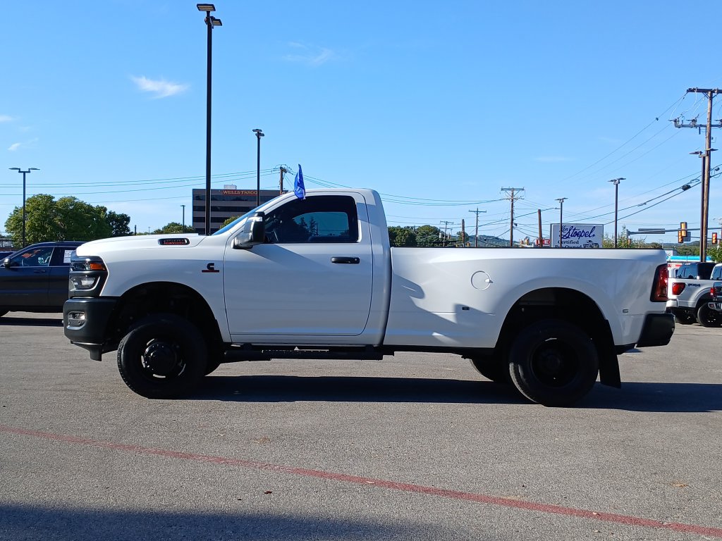 Used 2026 RAM 3500 Tradesman AWD/4WD image 6