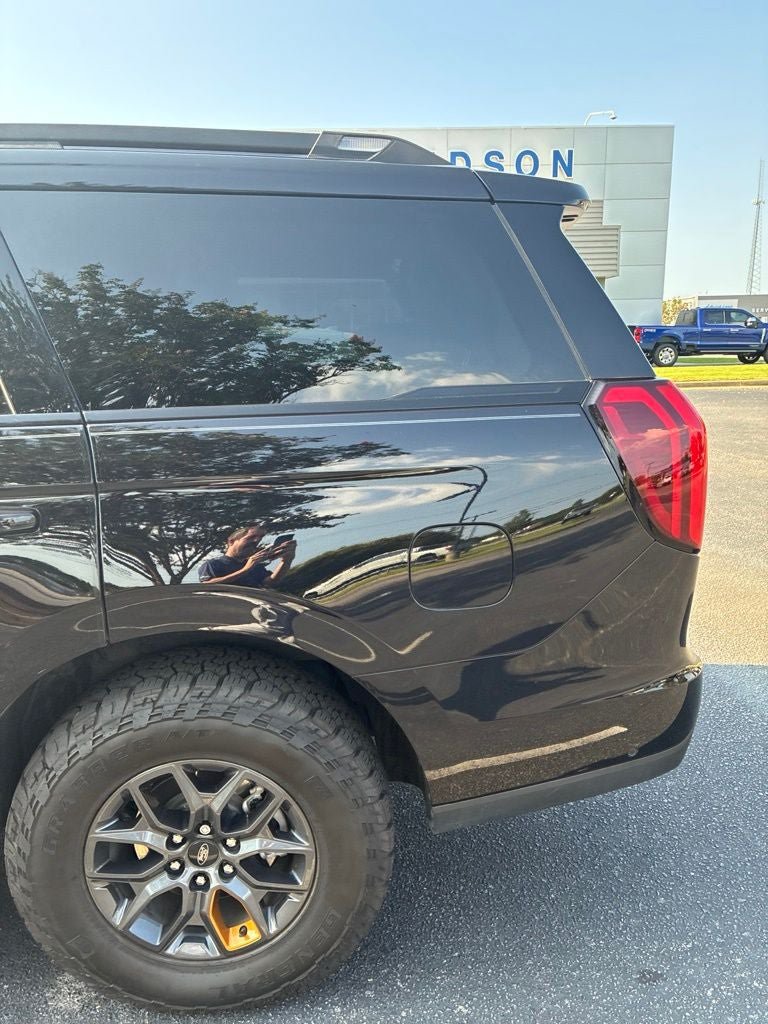 Certified 2025 Ford Expedition Tremor AWD/4WD image 6