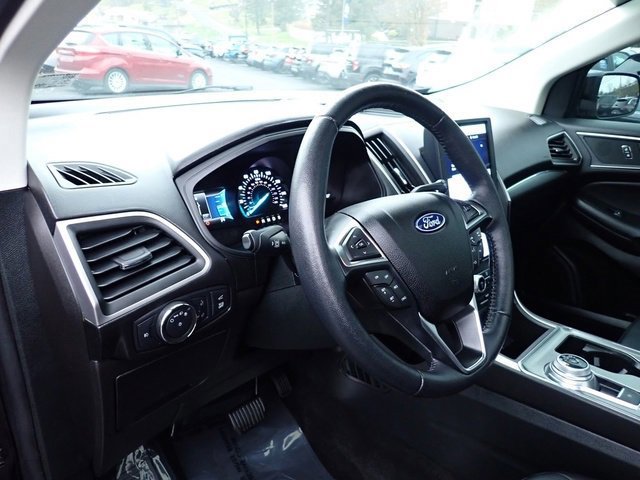 Certified 2022 Ford Edge SEL w/ Convenience Package image 16