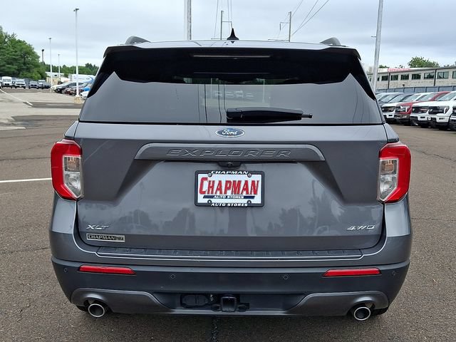 Certified 2023 Ford Explorer XLT w/ Equipment Group 202A AWD/4WD image 5