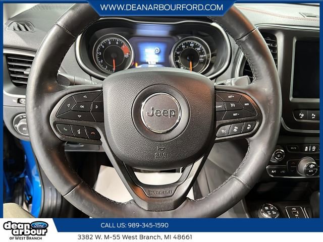Used 2019 Jeep Cherokee Trailhawk AWD/4WD image 12