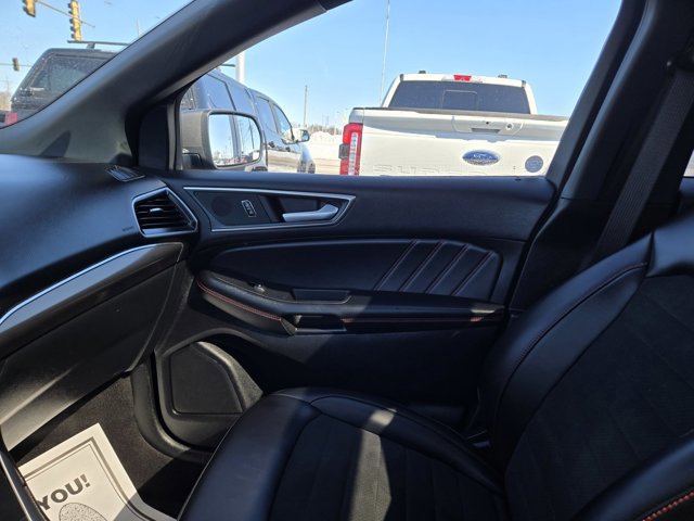 Certified 2024 Ford Edge ST-Line image 18