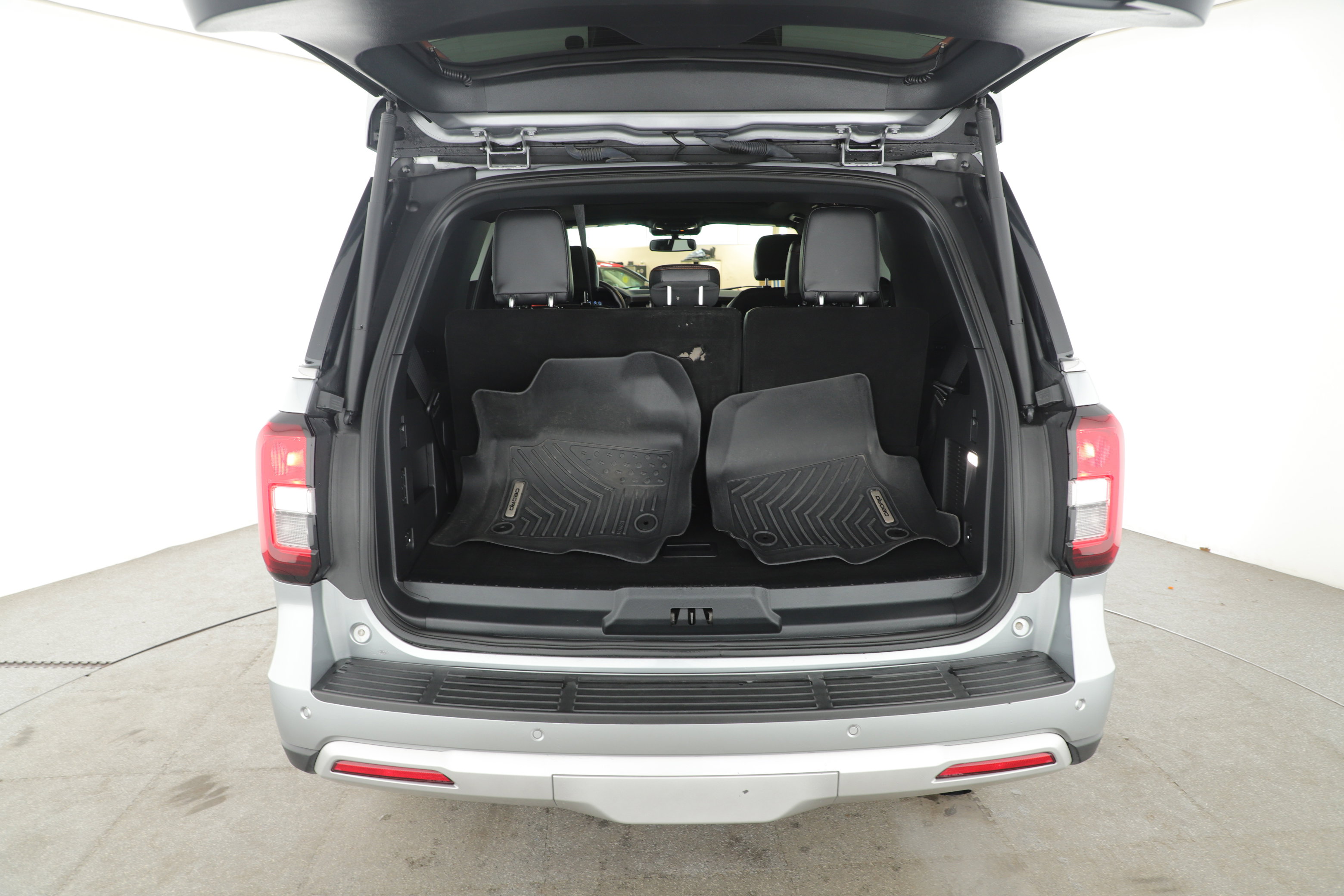 Certified 2023 Ford Expedition Timberline AWD/4WD image 5