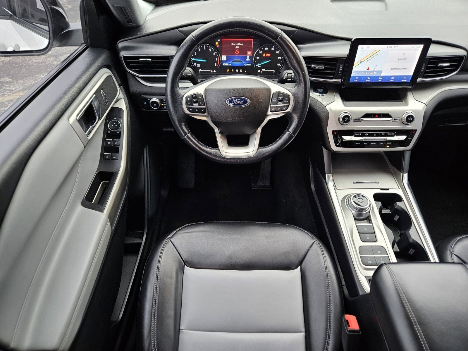 Certified 2022 Ford Explorer XLT w/ Equipment Group 202A image 14