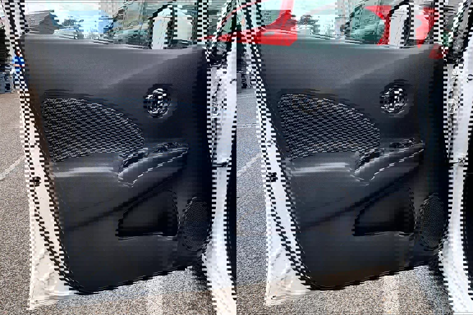 Used 2017 Nissan Versa Note SV image 22